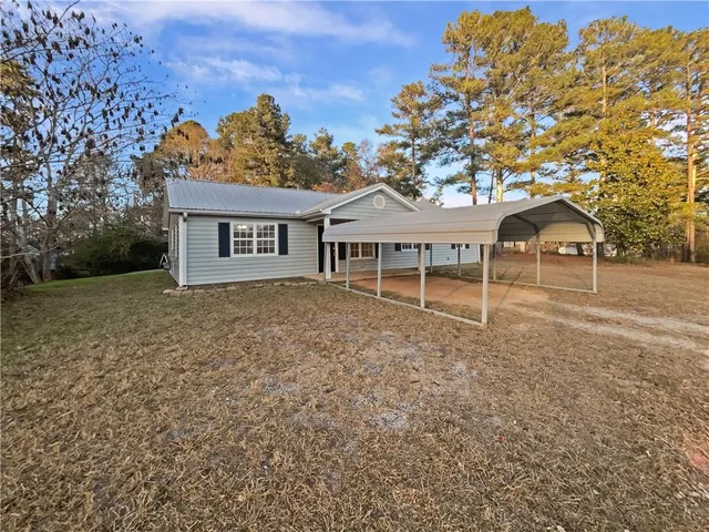 $243,000 | 2855 Highway 166, Carrollton, GA 30117