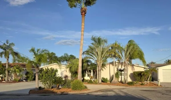 $444,444 | 12612 4th Isle, Hudson, FL 34667