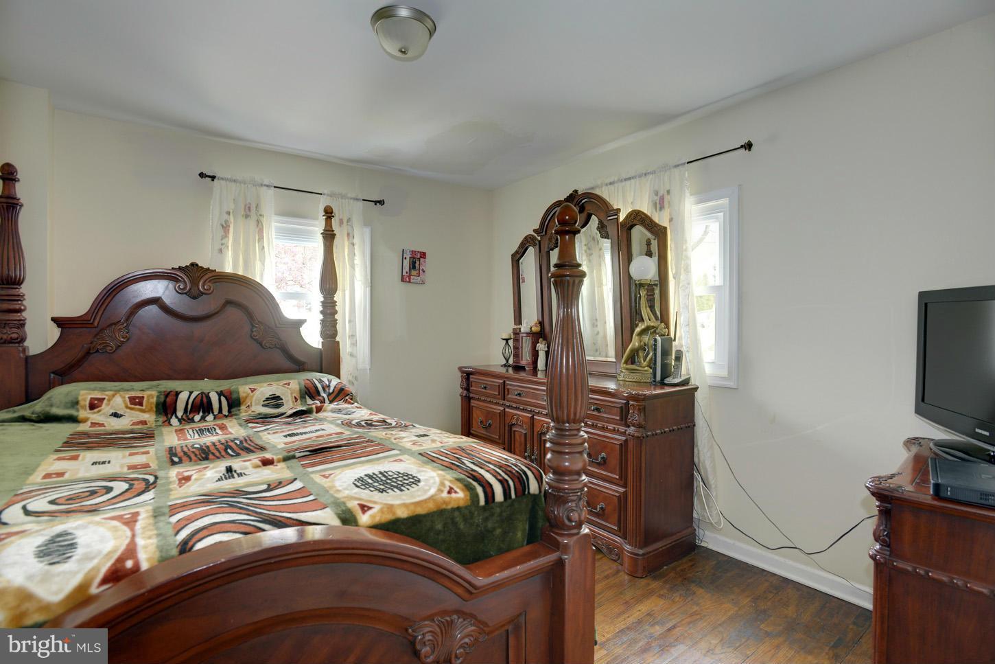 12320 Charles Road Silver Spring, MD 20906 - Photo 7 of 18 Bedroom