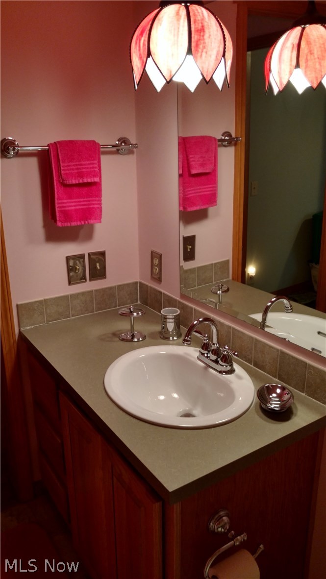 87256 Couch Road Jewett, OH 43986 - Photo 16 of 24 main bath