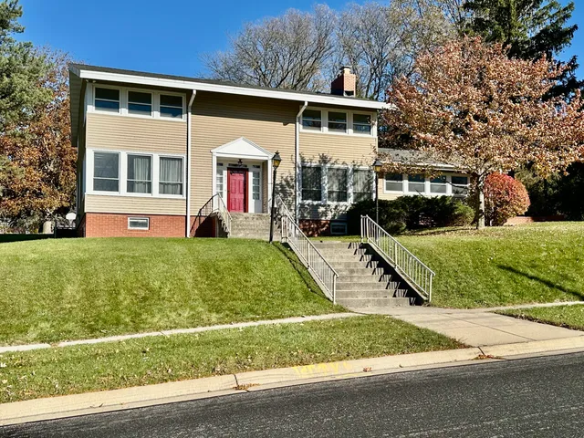 $399,000 | 1011 Richards Avenue, Watertown, WI 53094