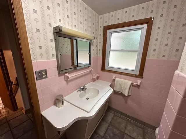 $399,000 | 1011 Richards Avenue, Watertown, WI 53094