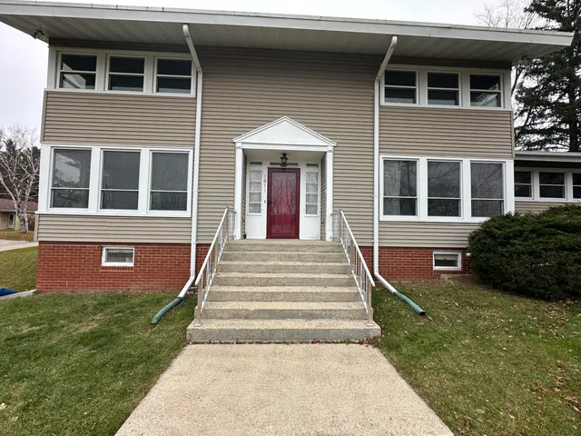 $399,000 | 1011 Richards Avenue, Watertown, WI 53094