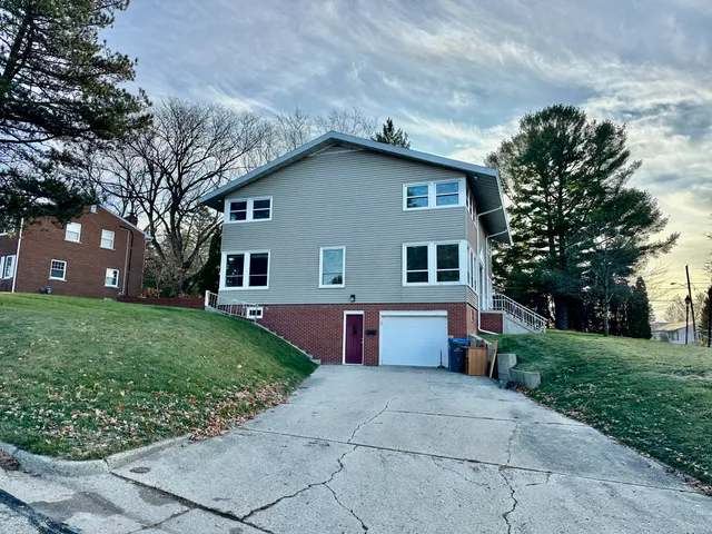 $399,000 | 1011 Richards Avenue, Watertown, WI 53094