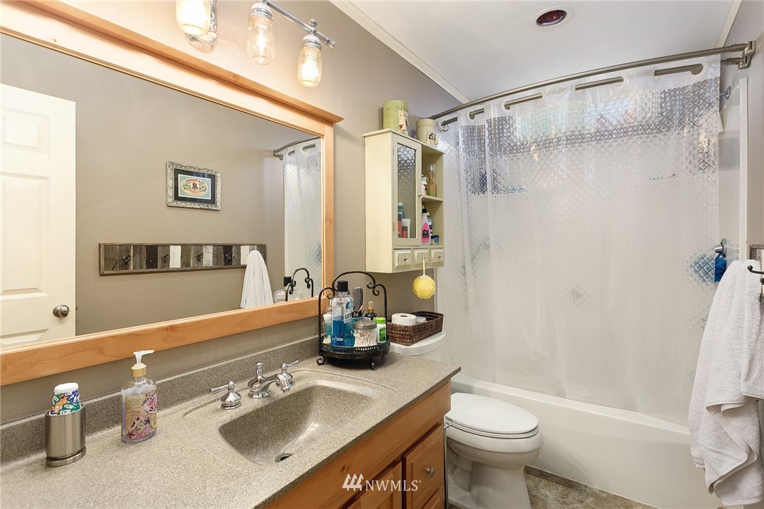 8251 Harborview Road Blaine, WA 98230 - Photo 15 of 24 Gallery Image 15