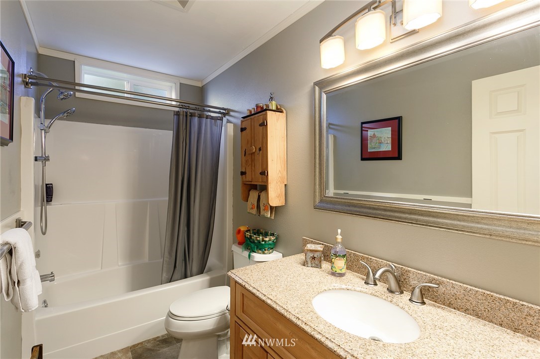 8251 Harborview Road Blaine, WA 98230 - Photo 17 of 24 Gallery Image 17