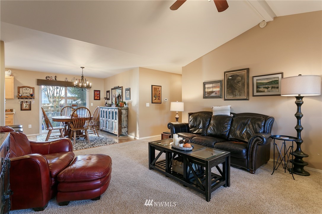8251 Harborview Road Blaine, WA 98230 - Photo 5 of 24 Gallery Image 5
