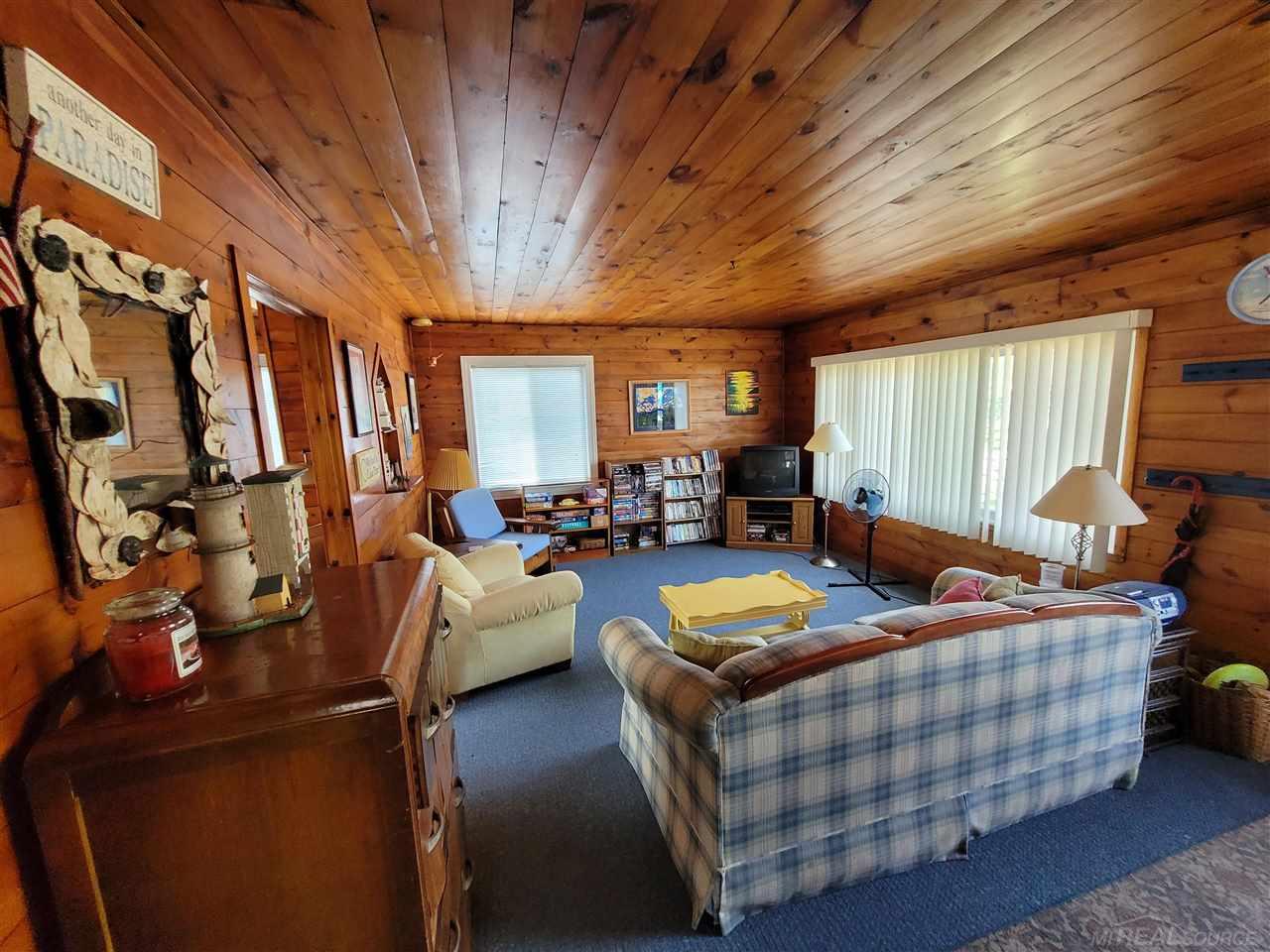 7346 Kilkare Road Lexington, MI 48450 - Photo 7 of 13 50072328-6.JPG