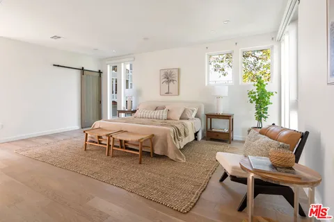 $1,649,000 | 2267 Duane Street, Unit 3, Los Angeles, CA 90039