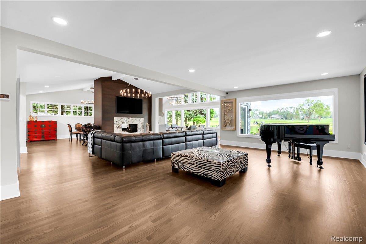 3816 West Maple Road Bloomfield Hills, MI 48301 - Photo 9 of 78 3816 W Maple_09.jpg