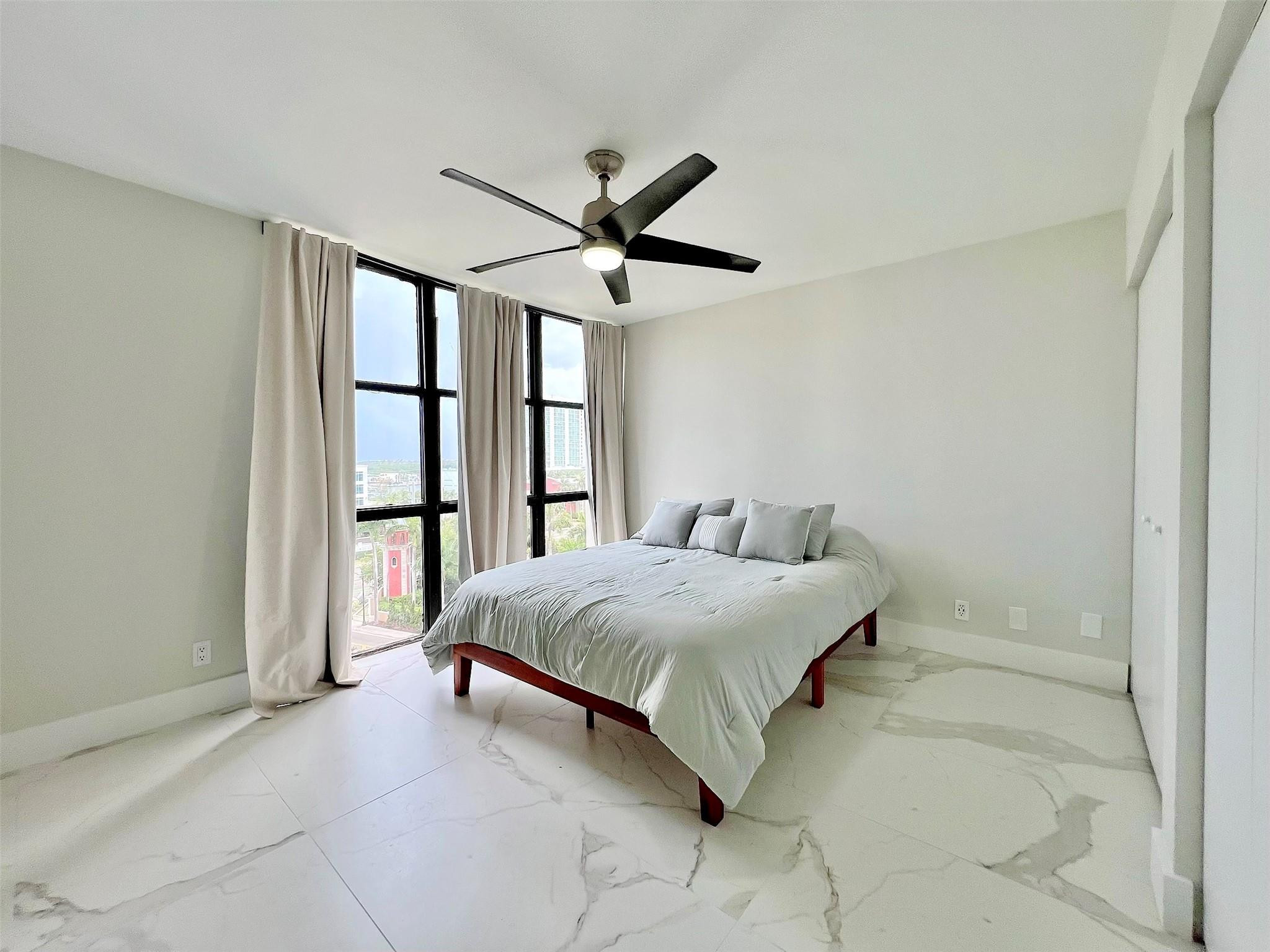 16919 North Bay Road, Unit 911 Sunny Isles Beach, FL 33160 - Photo 11 of 31 Photo 11
