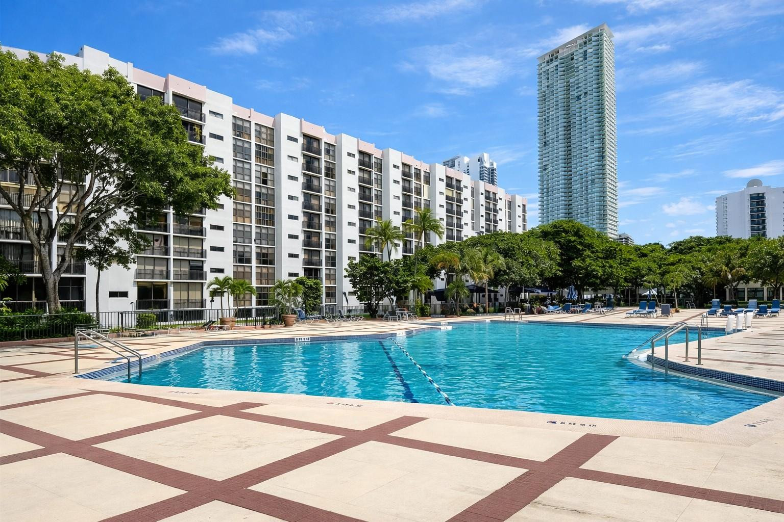 16919 North Bay Road, Unit 911 Sunny Isles Beach, FL 33160 - Photo 27 of 31 Photo 27