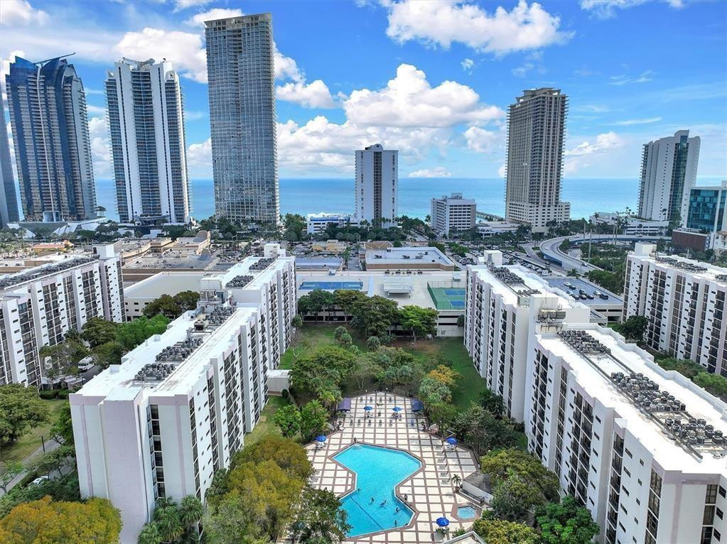 16919 North Bay Road, Unit 911 Sunny Isles Beach, FL 33160 - Photo 29 of 31 Photo 29