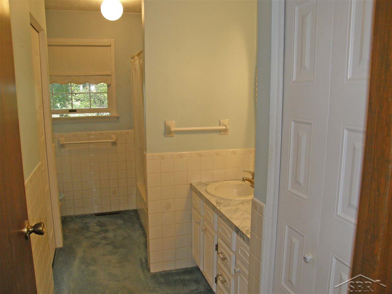 4568 Chesaning Road Chesaning, MI 48616 - Photo 12 of 18 50023314-11.JPG