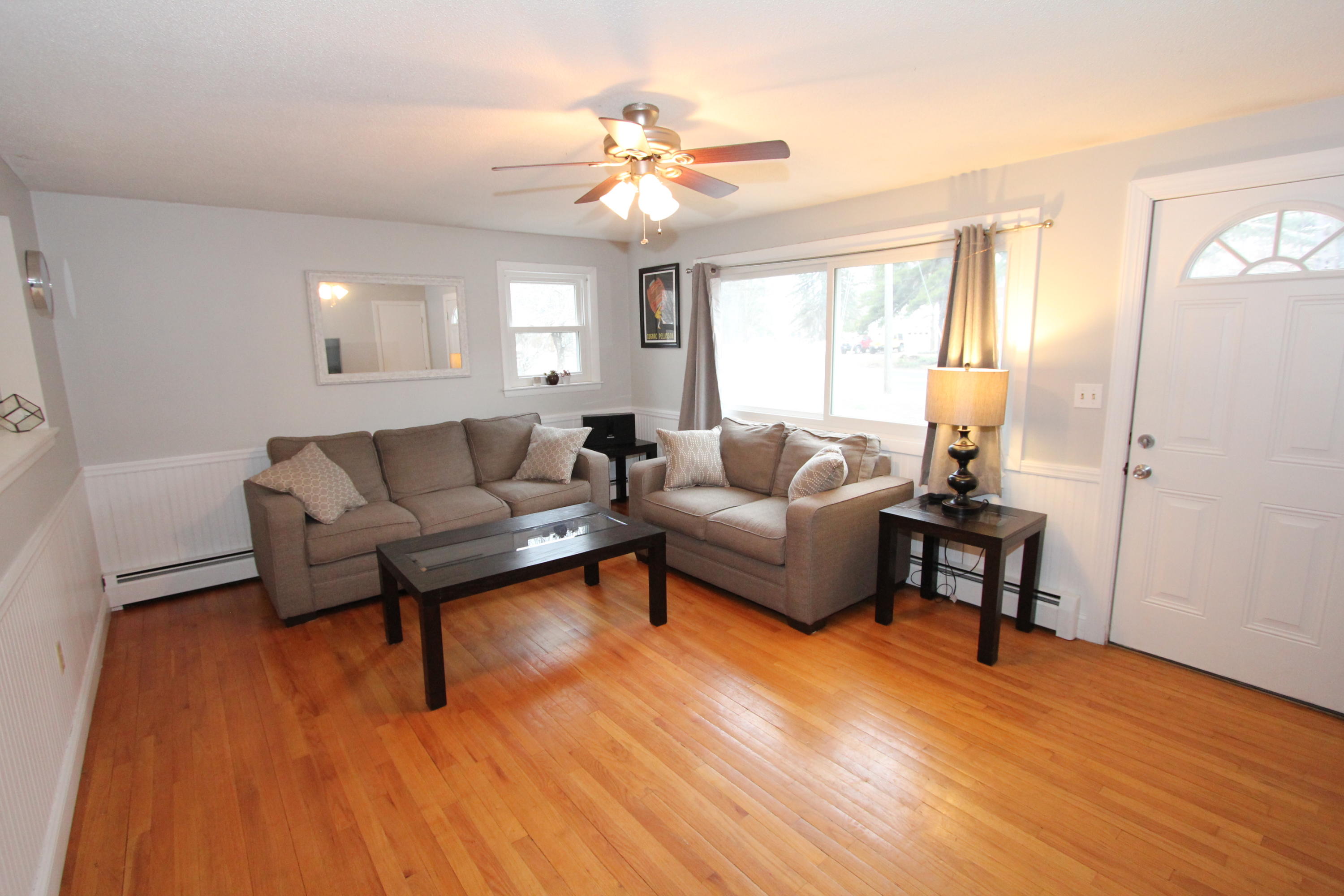 184 Shaker Road Gray, ME 04039 - Photo 5 of 21 Living room