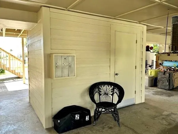 $2,100 | 7042 Hibiscus Avenue South, South Pasadena, FL 33707