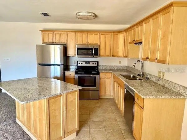 $2,100 | 7042 Hibiscus Avenue South, South Pasadena, FL 33707