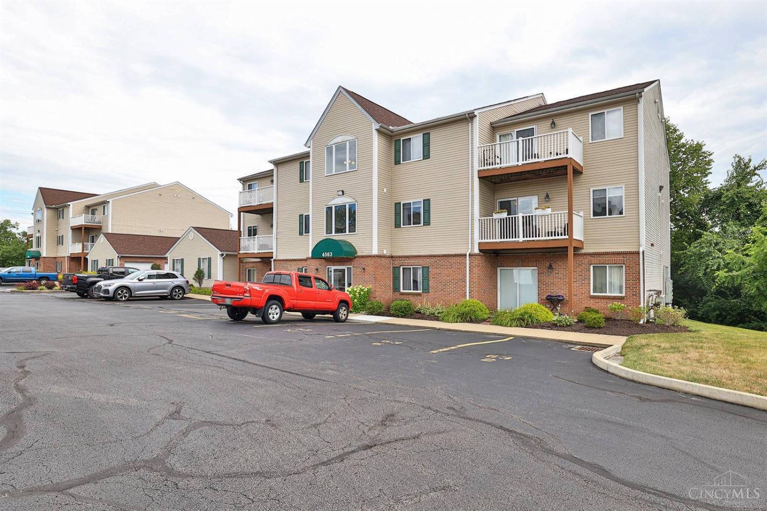 4563 Foley Road, Unit 6 Cincinnati, OH 45238 - Photo 2 of 23 Gallery Image 2