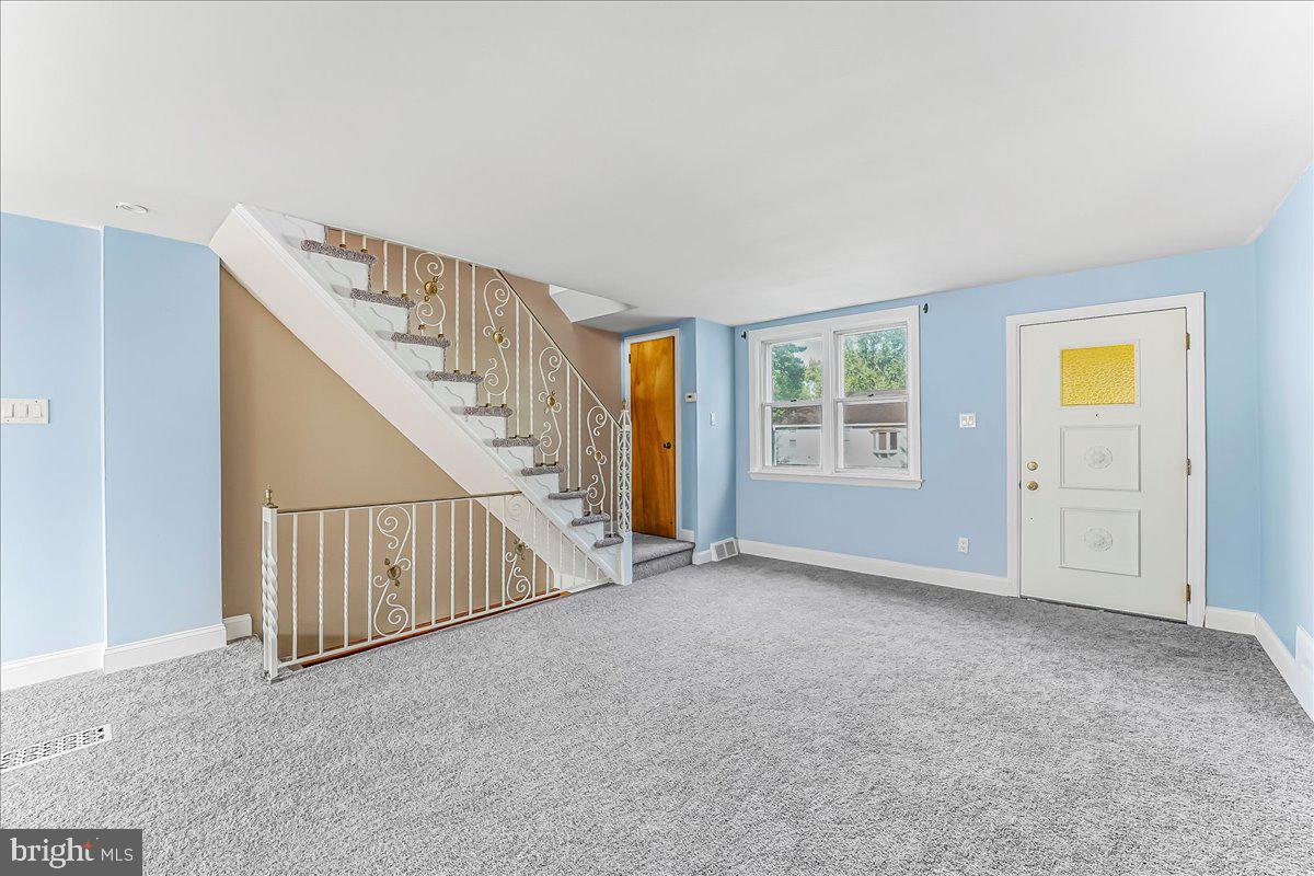 324 West Rively Avenue Glenolden, PA 19036 - Photo 6 of 27 a view of an empty room with windows