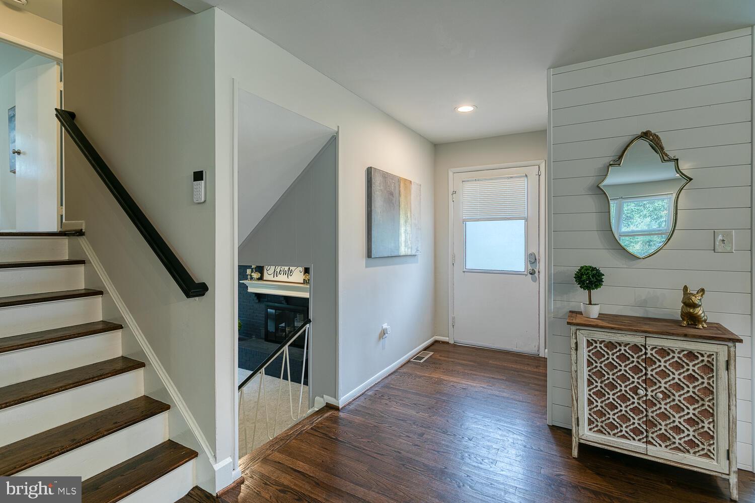 6415 Charnwood Street Springfield, VA 22152 - Photo 11 of 47 Gallery Image 11