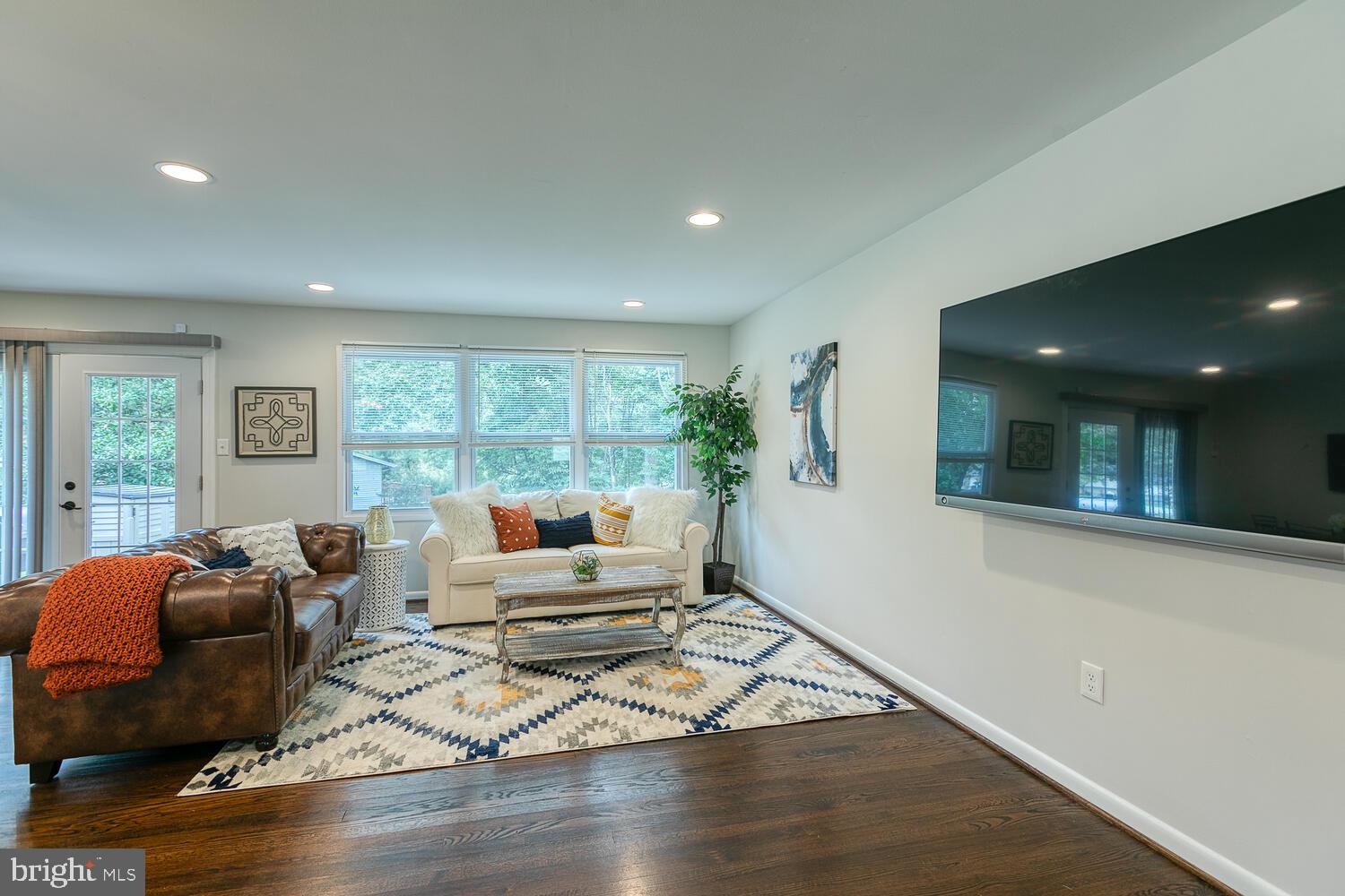 6415 Charnwood Street Springfield, VA 22152 - Photo 20 of 47 Gallery Image 20
