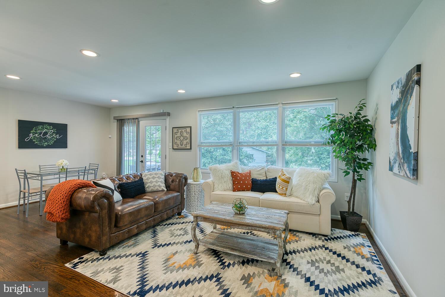 6415 Charnwood Street Springfield, VA 22152 - Photo 4 of 47 Gallery Image 4