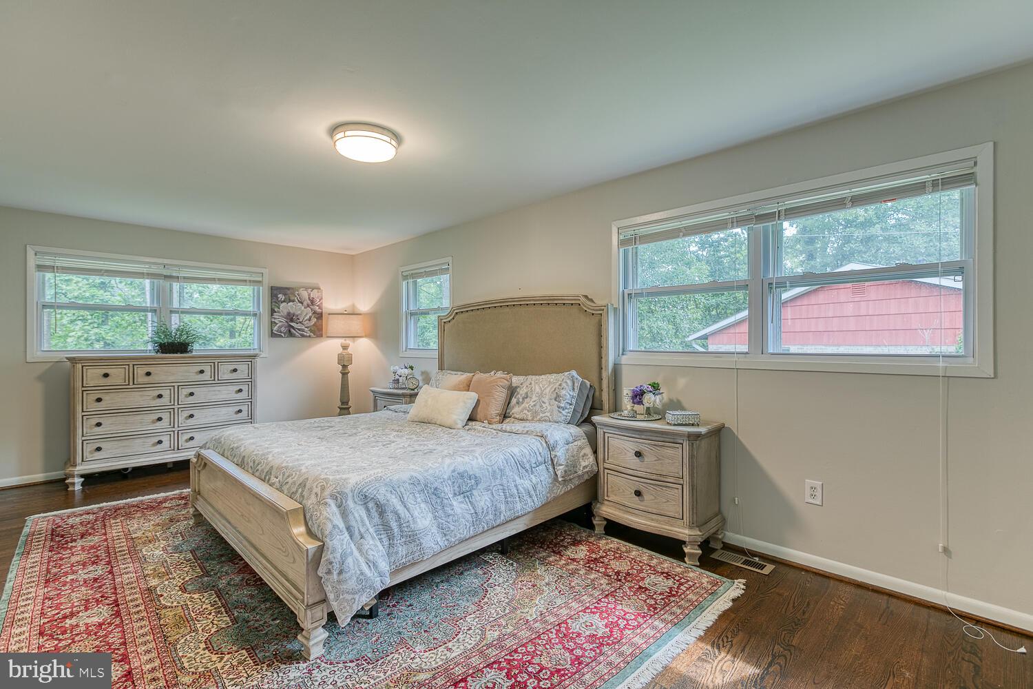 6415 Charnwood Street Springfield, VA 22152 - Photo 5 of 47 Master bedroom