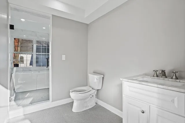 $3,000 | 144 Lincoln Road, Unit 1, Lincoln, MA 01773