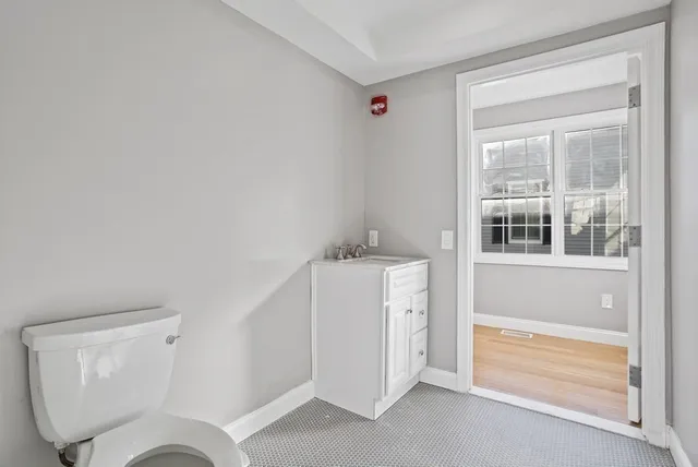 $3,000 | 144 Lincoln Road, Unit 1, Lincoln, MA 01773