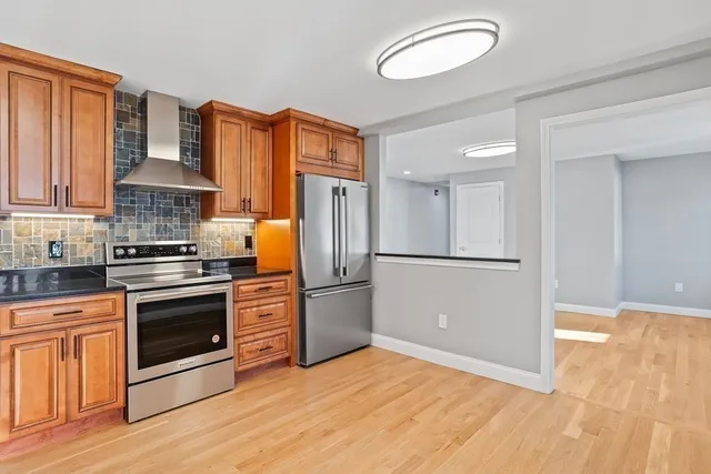 $3,000 | 144 Lincoln Road, Unit 1, Lincoln, MA 01773