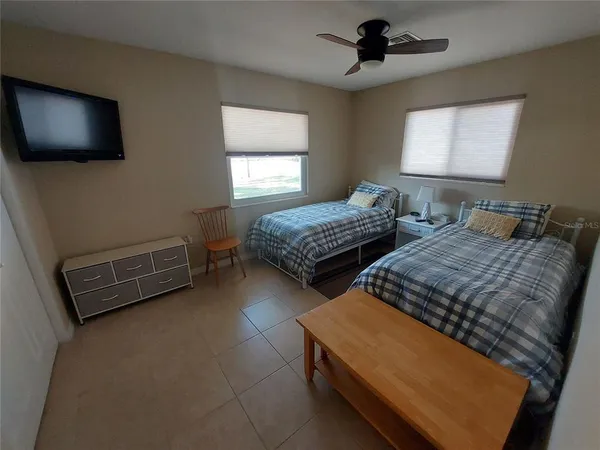 $2,400 | 1541 Crest Drive, Englewood, FL 34223