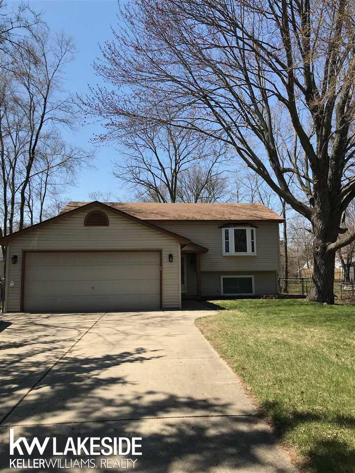 3578 Harrison Avenue Rochester, MI 48307 - Photo 1 of 23 31347276.JPG