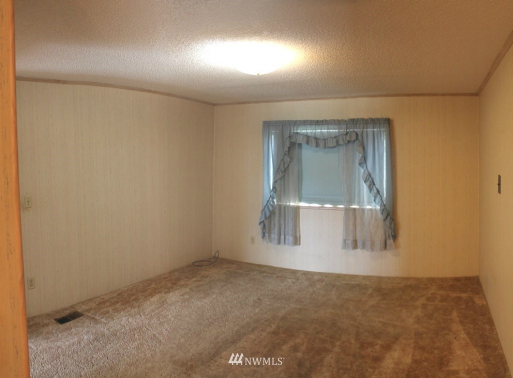 1908 North 32nd Place Mount Vernon, WA 98273 - Photo 11 of 17