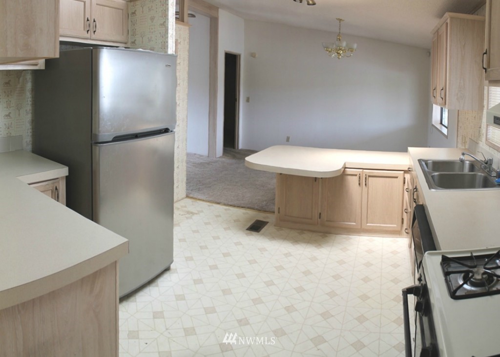1908 North 32nd Place Mount Vernon, WA 98273 - Photo 5 of 17