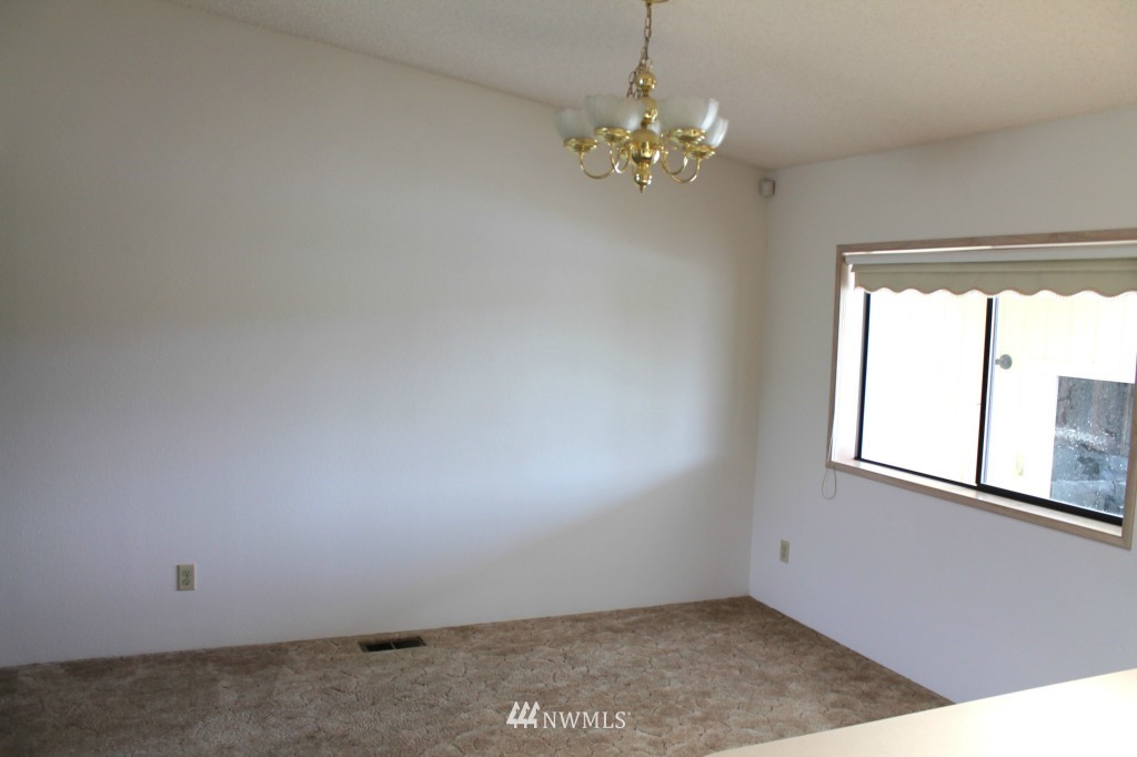 1908 North 32nd Place Mount Vernon, WA 98273 - Photo 6 of 17