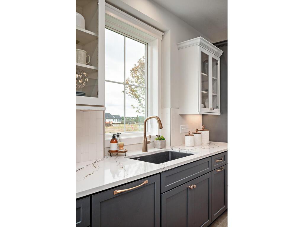 124 Spring Farm Road North Oaks, MN 55127 - Photo 12 of 32