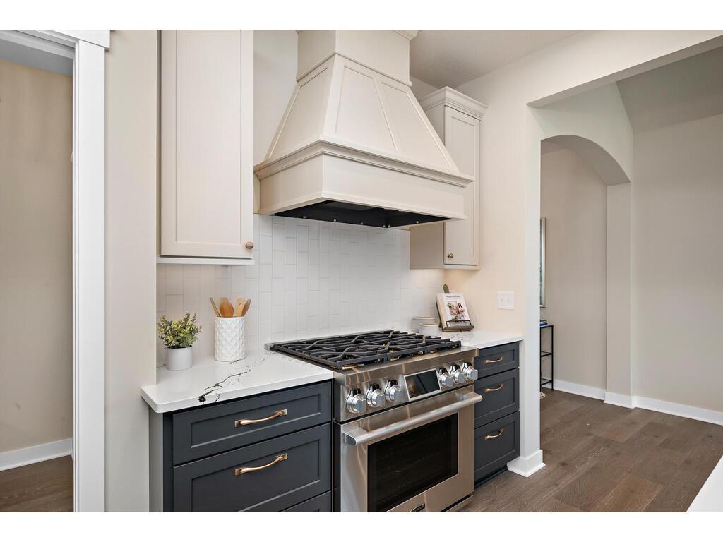 124 Spring Farm Road North Oaks, MN 55127 - Photo 14 of 32