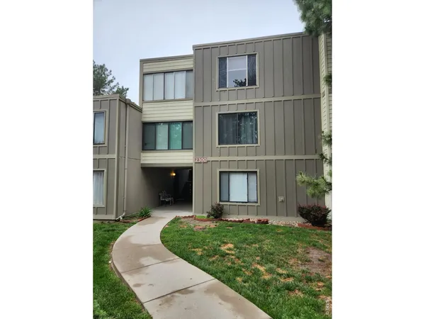 $310,000 | 2525 South Dayton Way, Unit 2305, Denver, CO 80231
