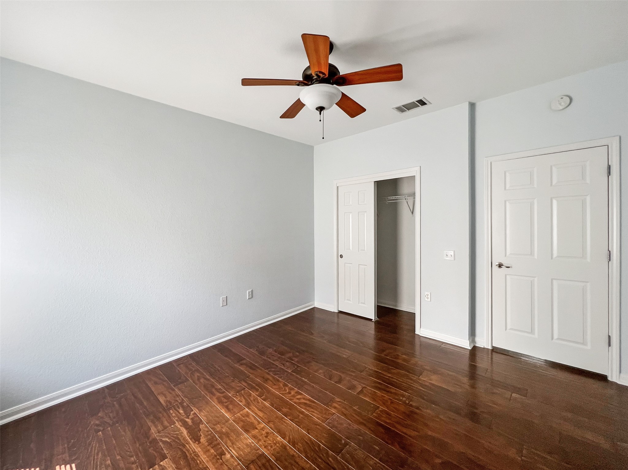 3917 Bronco Bend Loop Austin, TX 78744 - Photo 33 of 40 Third Bedroom