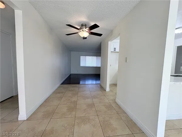 $2,400 | 1575 Cherokee Lane, Las Vegas, NV 89169