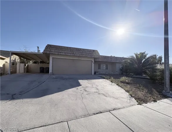 $2,400 | 1575 Cherokee Lane, Las Vegas, NV 89169