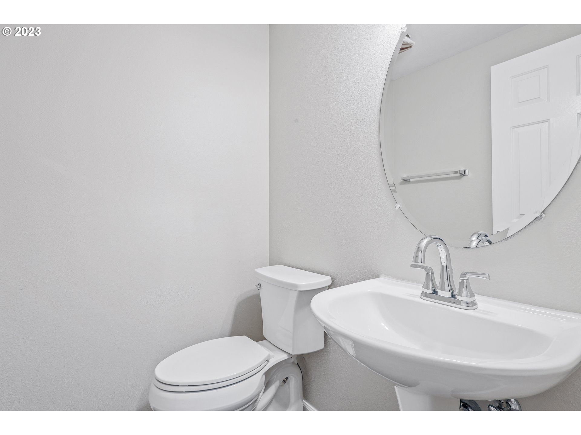 14110 Southwest Barrows Road, Unit 2 Portland, OR 97223 - Photo 12 of 23 Gallery Image 12