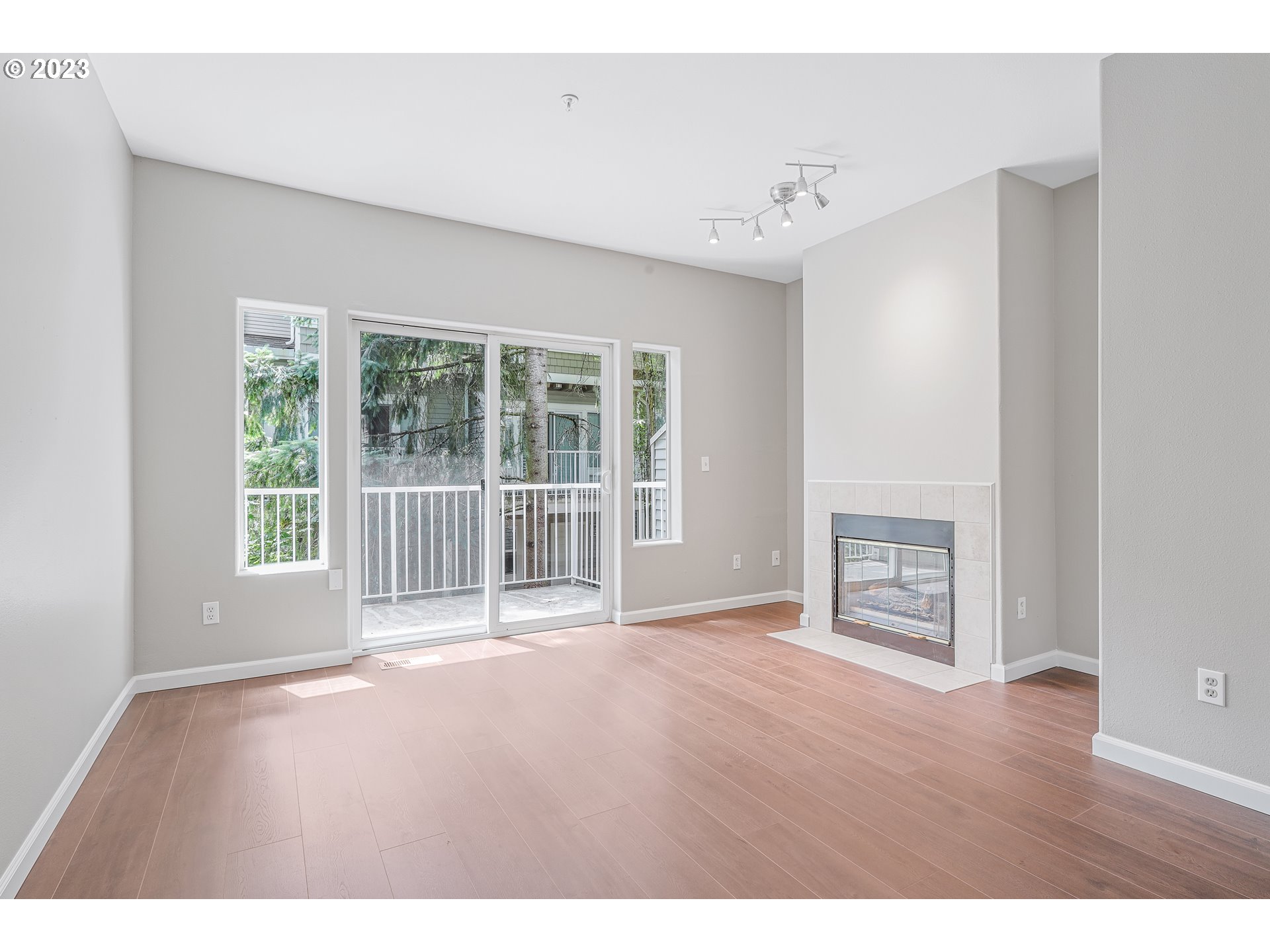 14110 Southwest Barrows Road, Unit 2 Portland, OR 97223 - Photo 5 of 23 Gallery Image 5