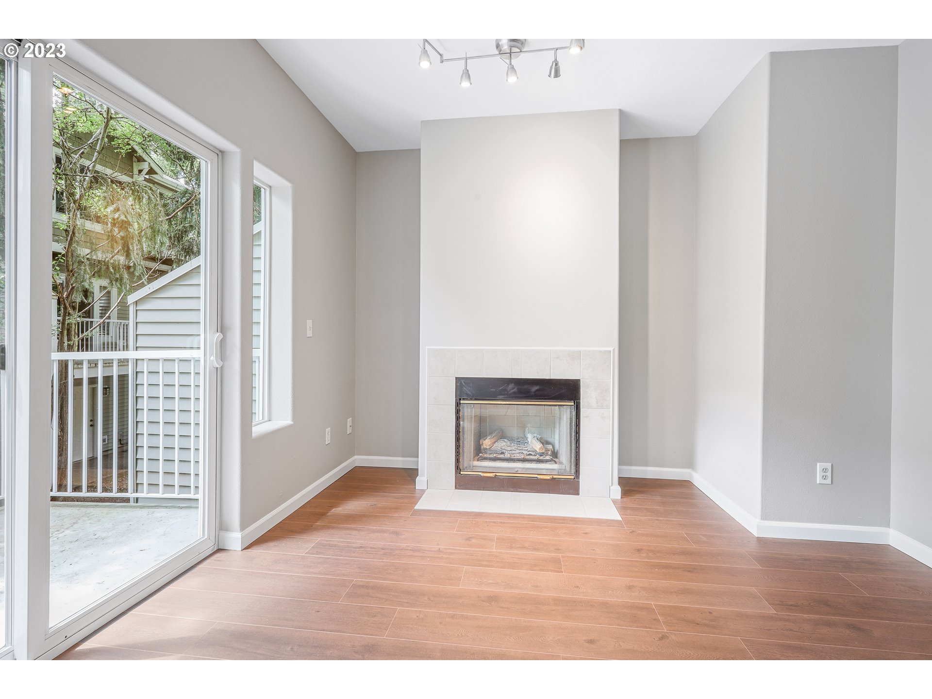 14110 Southwest Barrows Road, Unit 2 Portland, OR 97223 - Photo 6 of 23 Gallery Image 6