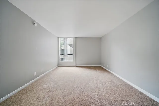 $399,900 | 7826 Topanga Canyon Boulevard, Unit 218, Canoga Park, CA 91304