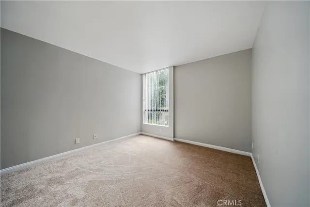 $399,900 | 7826 Topanga Canyon Boulevard, Unit 218, Canoga Park, CA 91304