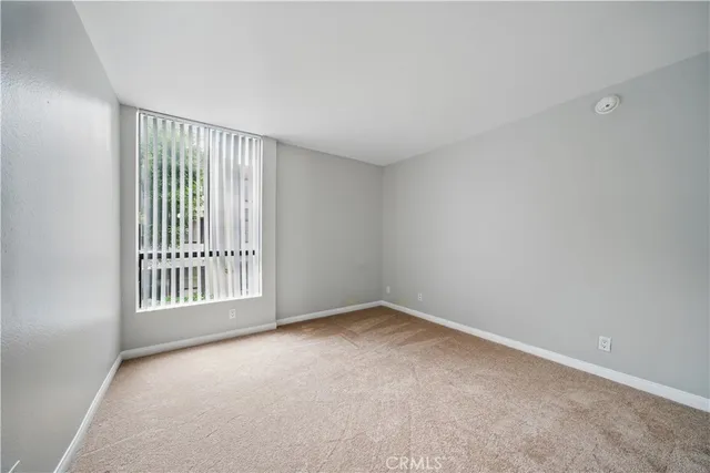 $399,900 | 7826 Topanga Canyon Boulevard, Unit 218, Canoga Park, CA 91304