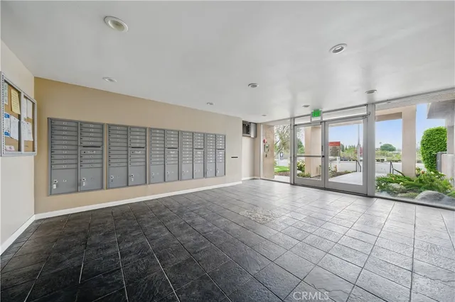 $399,900 | 7826 Topanga Canyon Boulevard, Unit 218, Canoga Park, CA 91304