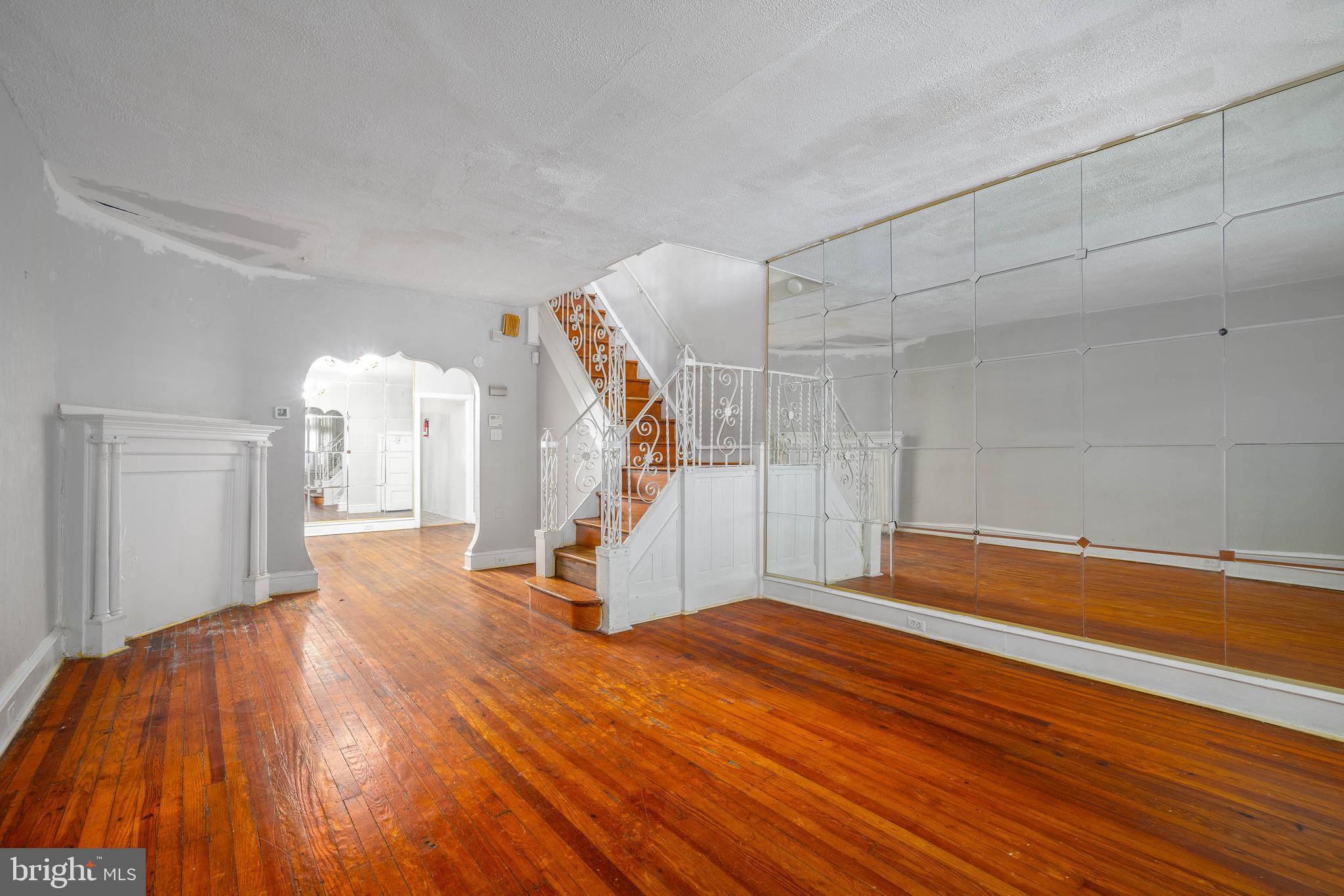 6145 Haverford Avenue Philadelphia, PA 19151 - Photo 5 of 26 Gallery Image 5