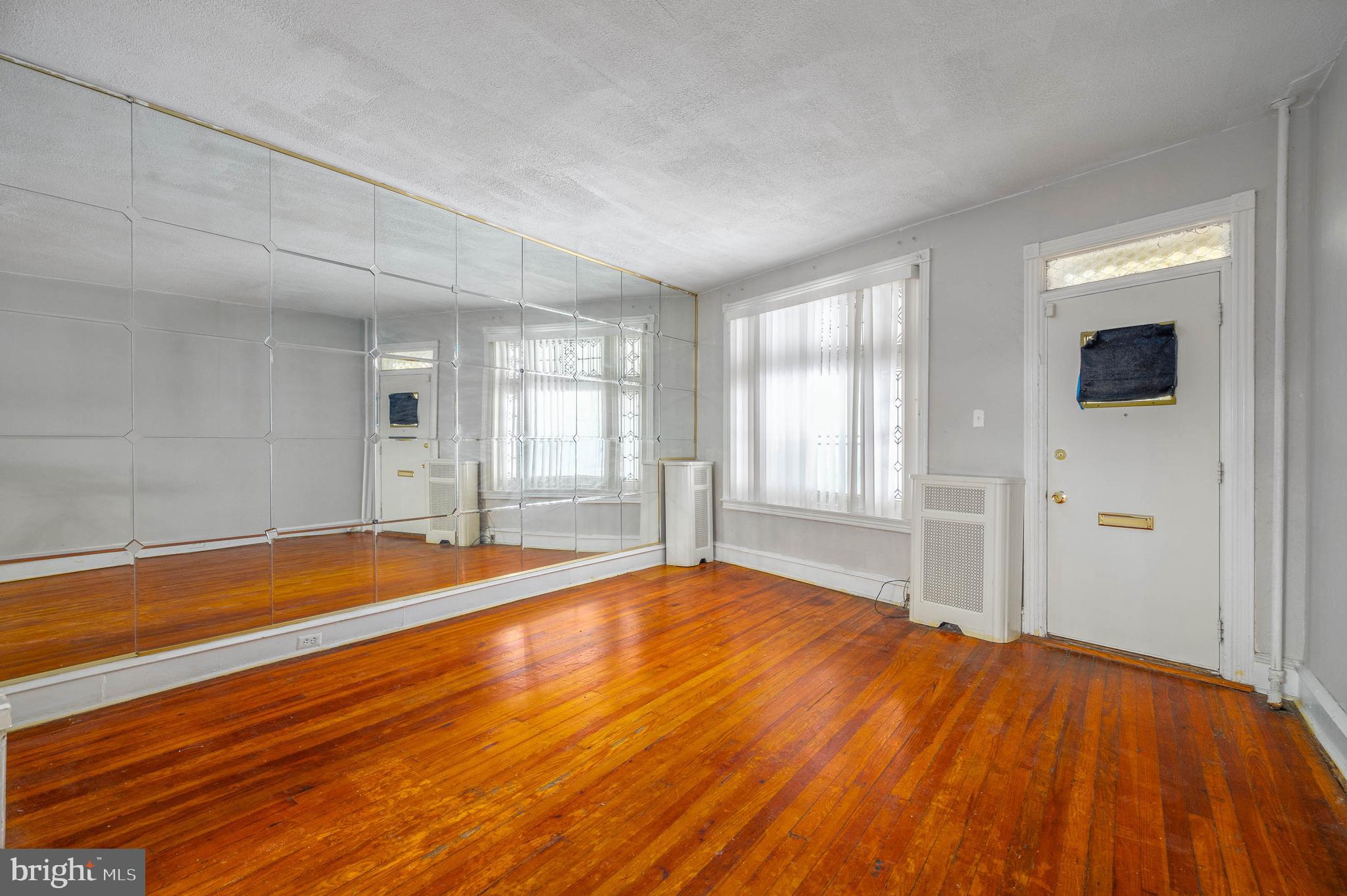 6145 Haverford Avenue Philadelphia, PA 19151 - Photo 6 of 26 Gallery Image 6